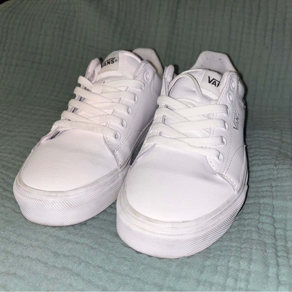 Vans Seldan Skate Shoes White Leather Sneaker Gem